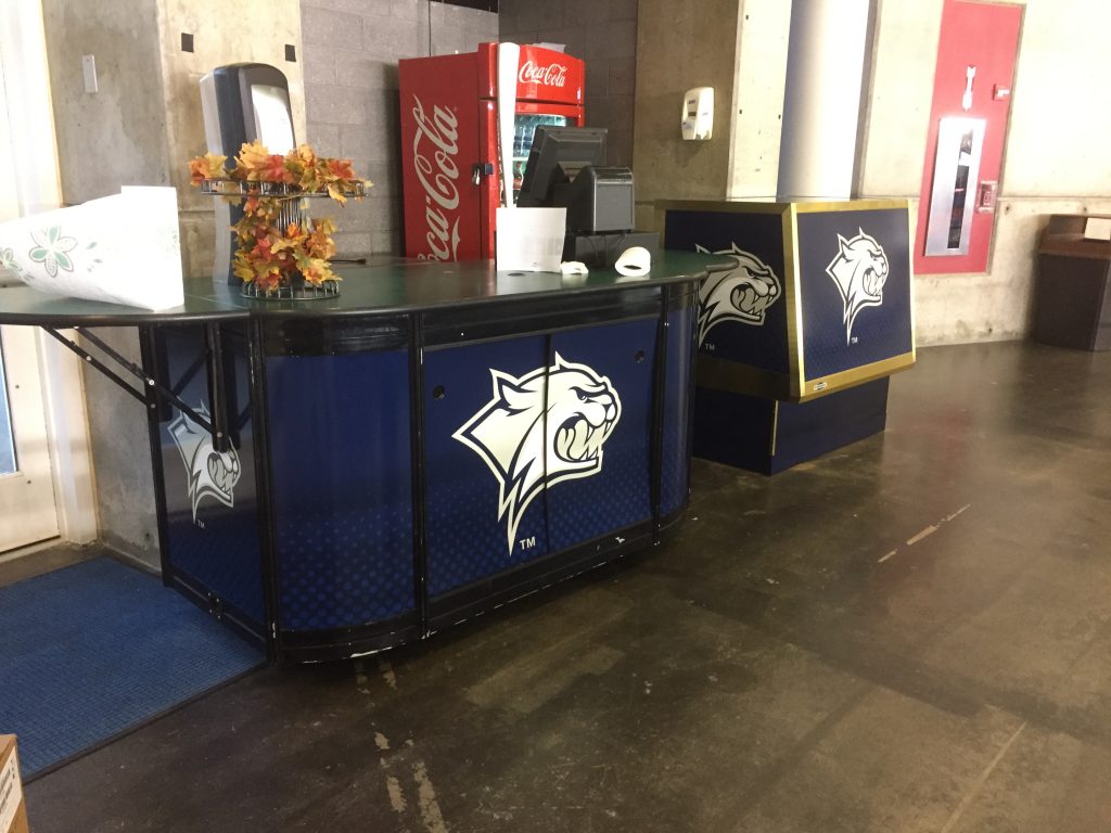 University of New Hampshire Concession Cart graphics