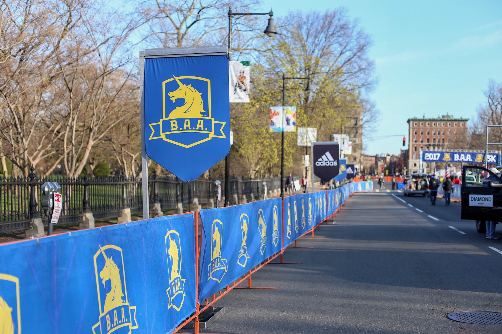 BAA 5K Sponsor Markers and Event Mesh Banners