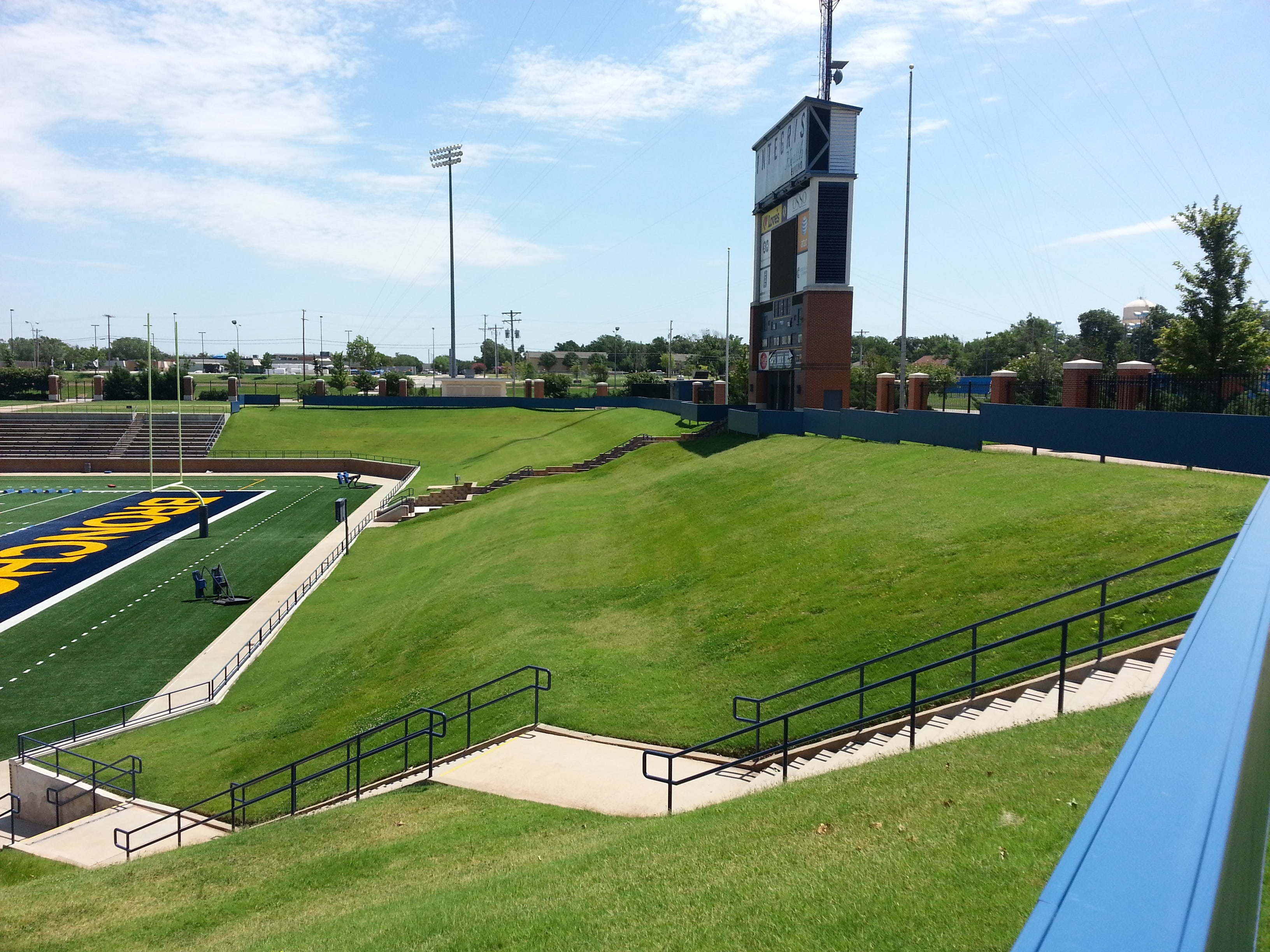 University of Central Oklahoma - Berm before Banners Close Up