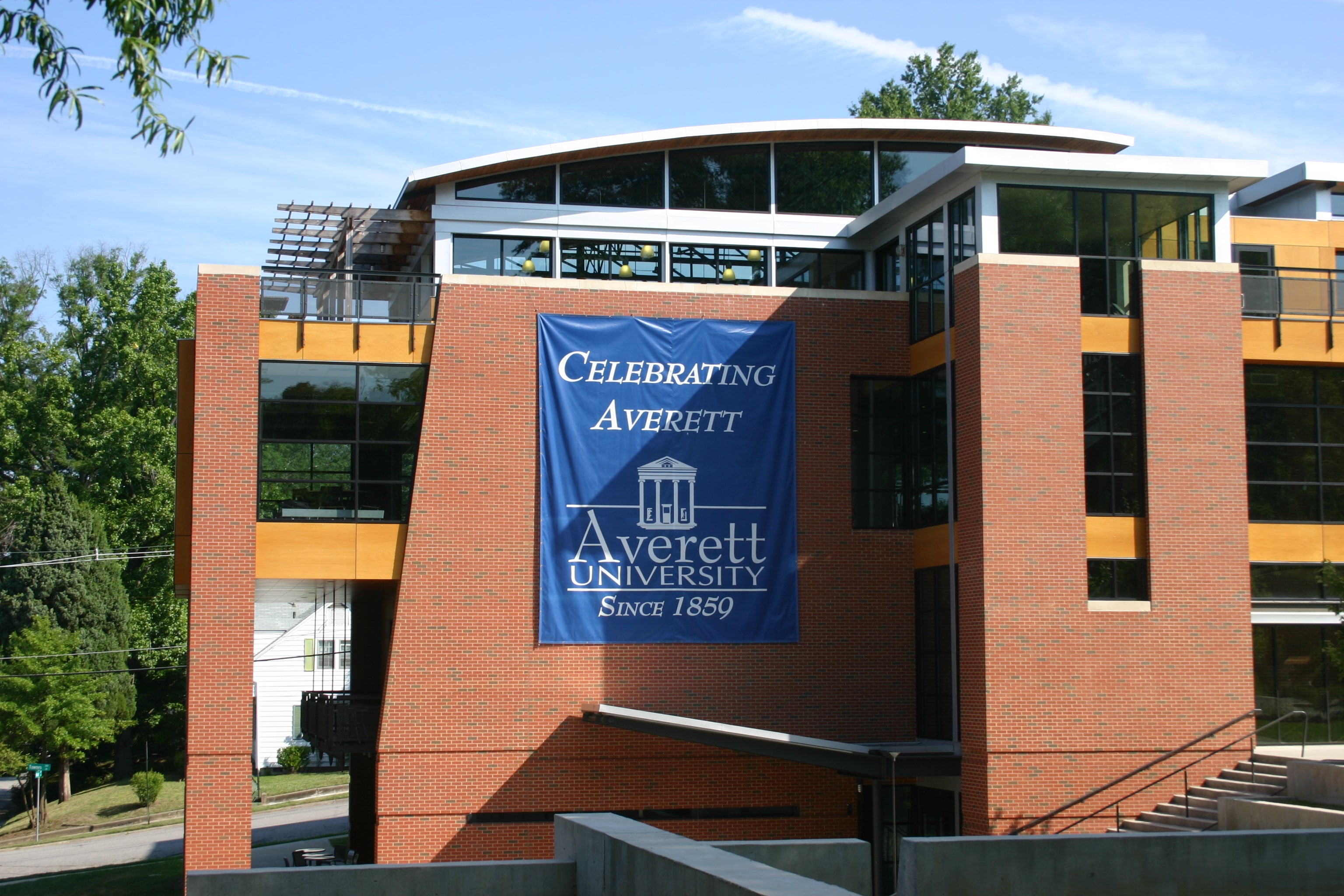 Averett University - Large Building Banner