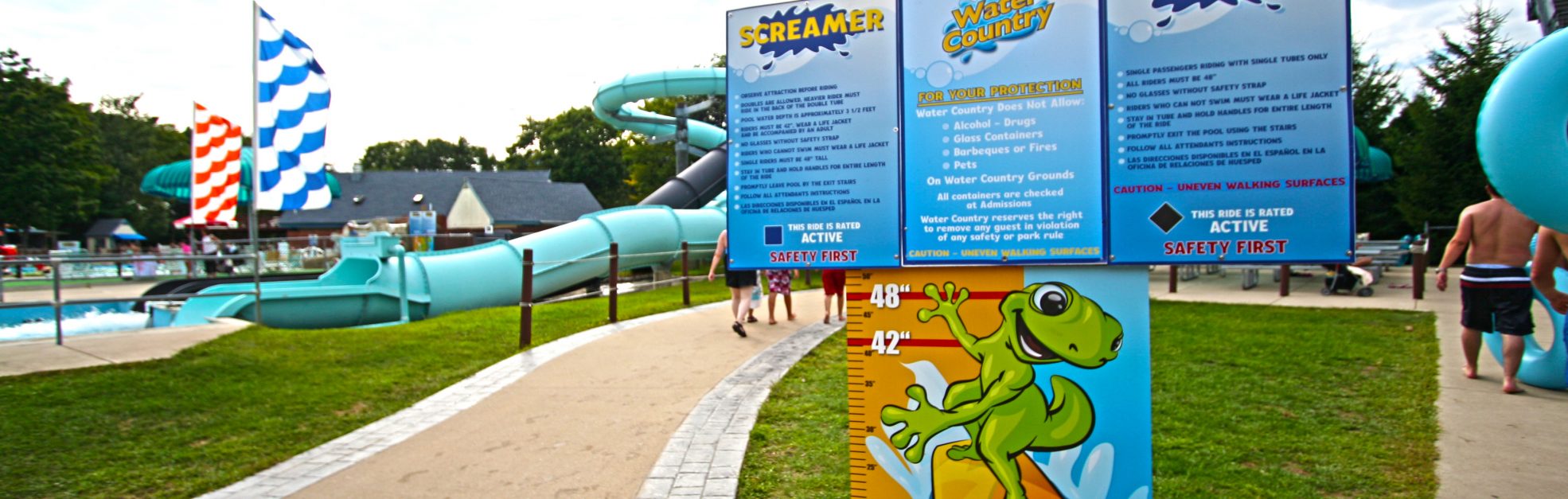 amusement park signage