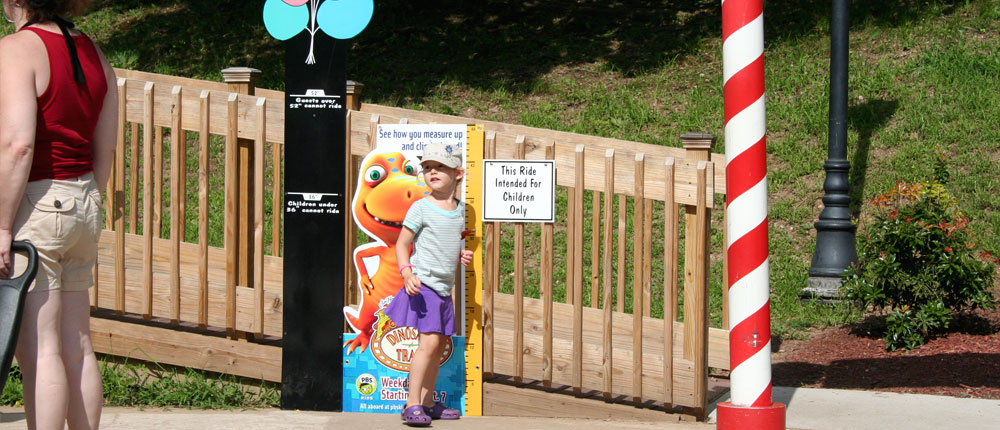 amusement park signage